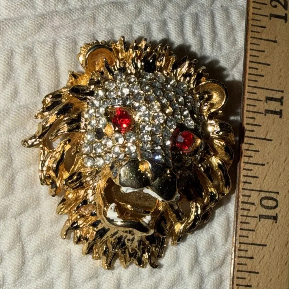Vintage Gold Black Rhinestone Lion Head Brooch‎ Pin